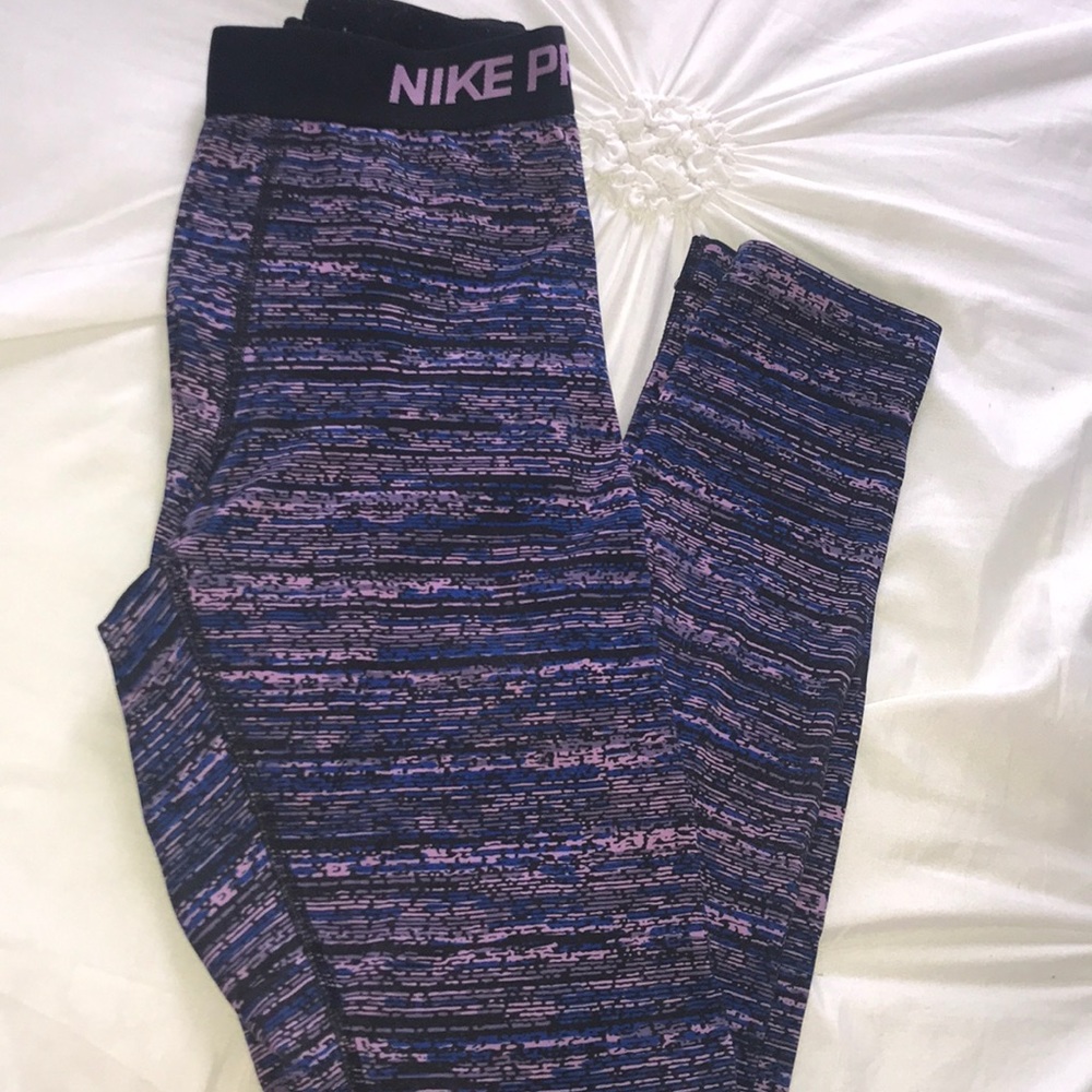 Nike Pro leggings